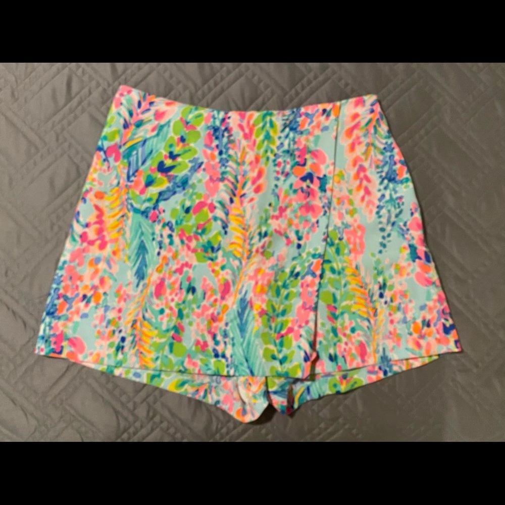 RARE Lilly Pulitzer Catch the Wave Skort 
Size 10